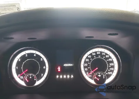 2021 Ram 1500 Classic Warlock 4X4 6'4 Box z USA, uszkodzony, nr VIN 1C6RR7GT8MS583747